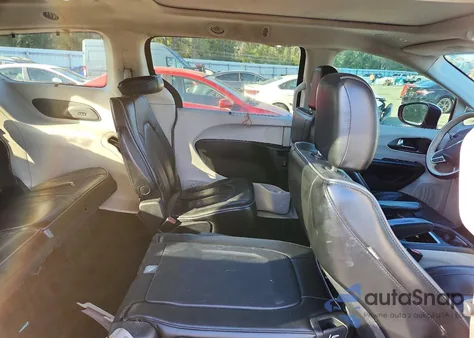 2019 Chrysler Pacifica Limited z USA, uszkodzony, nr VIN 2C4RC1GG2KR702885